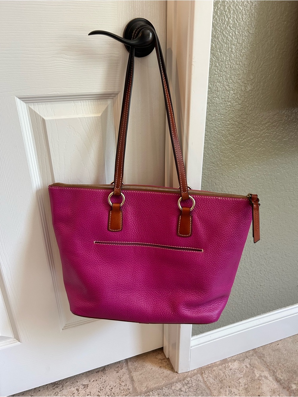 Dooney & Bourke Leather Laptop Bag / Tote in Fuchsia w/ Brown Straps 💕 - Picture 2 of 16